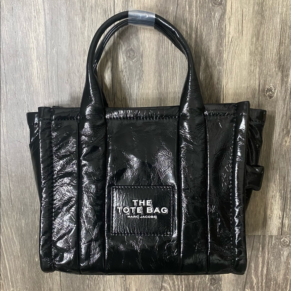 SOLD - Marc Jacobs - The Shiny Crinkle Tote